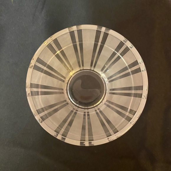 Set of 4 MCM Tapered Clear Glass 12 oz Cup with White Frosted Vertical Stripes - Picture 9 of 10